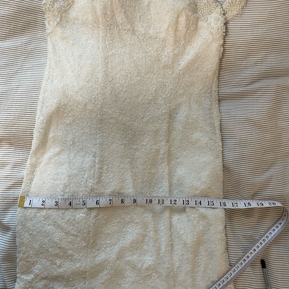 NEW- Vintage glam style wedding dress - Picture 9 of 10